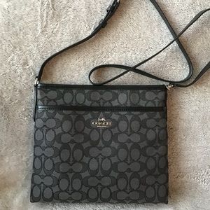 Coach Crossbody in Signature Print